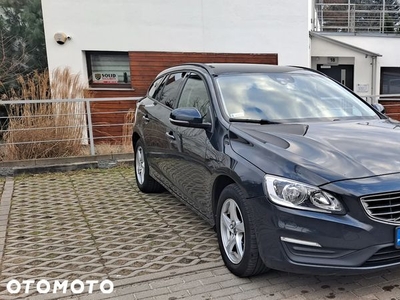 Volvo V60 D2