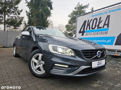 Volvo V60 D3 R-Design