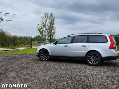 Volvo V70 2.0