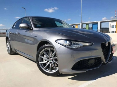 Alfa Romeo Giulia II Sedan Facelifting 2.0 Turbo 280KM 2020