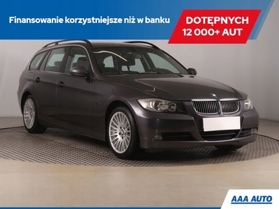 BMW Seria 3 E90-91-92-93 Limuzyna E90 325i 218KM 2006