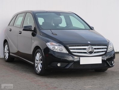 Mercedes-Benz Klasa B W246 , Klima, Parktronic, Podgrzewane siedzienia