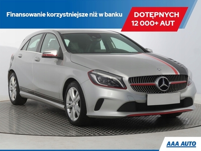 Mercedes Klasa A W176 Hatchback 5d Facelifting 180 122KM 2016