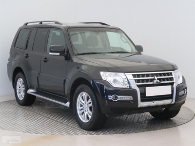 Mitsubishi Pajero IV , Serwis ASO, 187 KM, Automat, 7 miejsc, Xenon, Bi-Xenon,