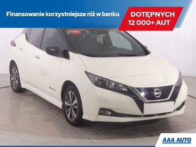 Nissan Leaf II Hatchback Elektryczny 40kWh 150KM 2018