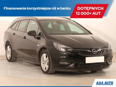 Opel Astra K Sportstourer Facelifting 1.5 Diesel 122KM 2020