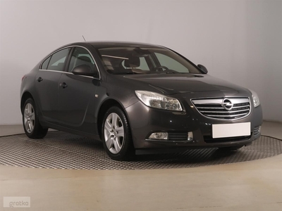 Opel Insignia , Salon Polska, Serwis ASO, Klimatronic, Tempomat