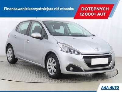 Peugeot 208 I Hatchback 5d Facelifting 1.2 PureTech 82KM 2016