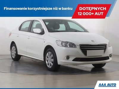 Peugeot 301 Sedan 1.2 VTi 72KM 2013