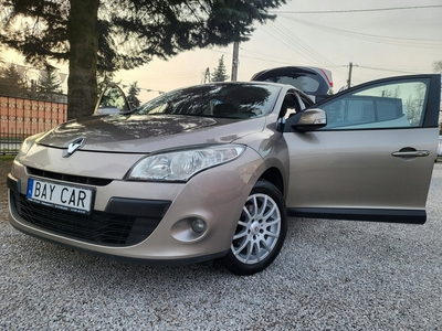 Renault Megane III Hatchback 1.6 16v 100KM 2009