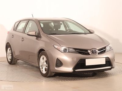 Toyota Auris II , Klimatronic, Parktronic