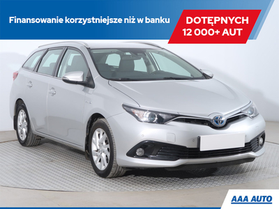 Toyota Auris II Touring Sports Facelifting 1.8 Hybrid 136KM 2017