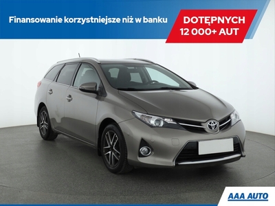 Toyota Auris II Touring Sports Valvematic 130 132KM 2014