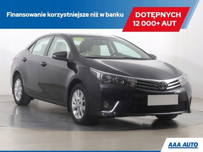 Toyota Corolla X Sedan Facelifting 1.6 Valvematic 132KM 2014