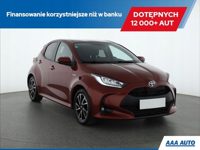 Toyota Yaris IV Hatchback 1.5 Hybrid Dynamic Force 116KM 2021