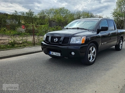 Nissan Titan