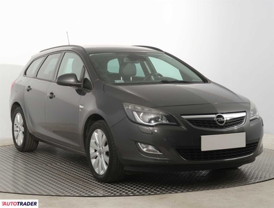 Opel Astra 2.0 162 KM 2012r. (Piaseczno)