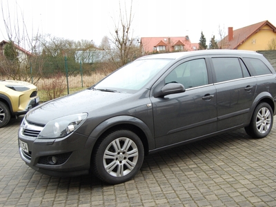 Opel Astra H Kombi 1.6 ECOTEC 115KM 2009