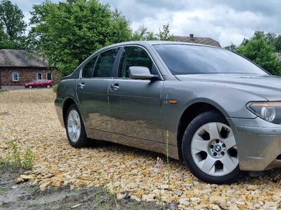 BMW 735i 2001R