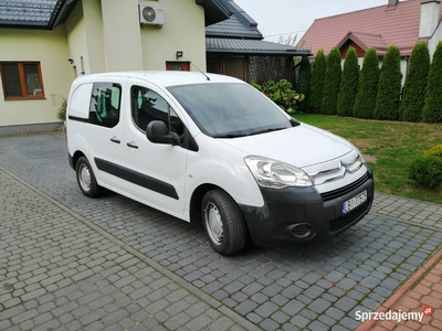 Citroen Berlingo 2010 1.6d Klimatyzacja, hak, 2 osobowy, cięzarowy