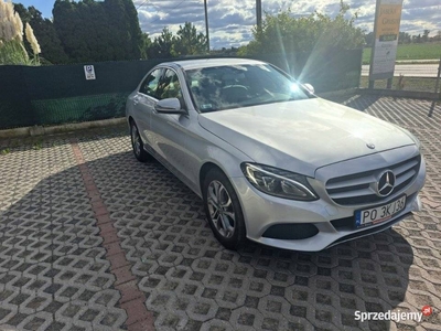 Mercedes C Klasa 300 4Matic 3.0 benzyna 245KM 2016r pełne wyposażenie!