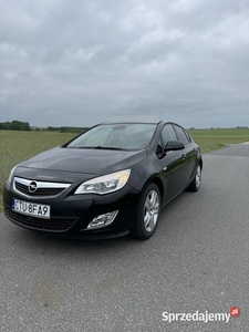 Opel Astra J