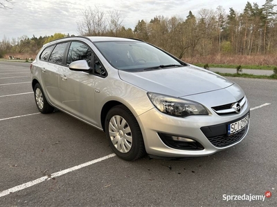 Opel Astra J IV LIFT 1.6CDTI