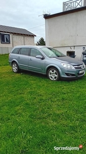 Samochód Opel Astra