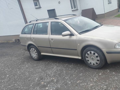 Skoda Octavia i