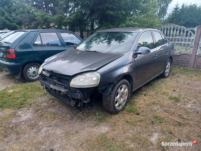 Volkswagen Jetta 1.9tdi Uszkodzona 2006r.