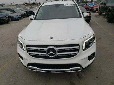 MERCEDES-BENZ GLB 250