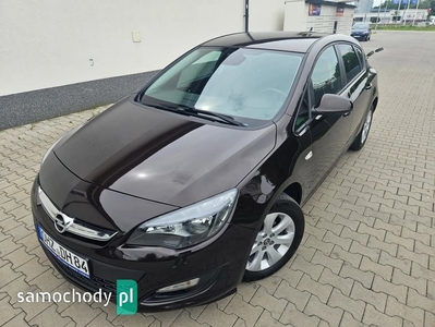 Opel Astra J