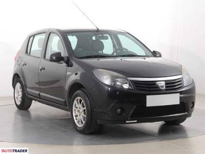 Dacia Sandero 1.4 73 KM 2010r. (Piaseczno)