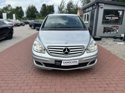 Mercedes B 180