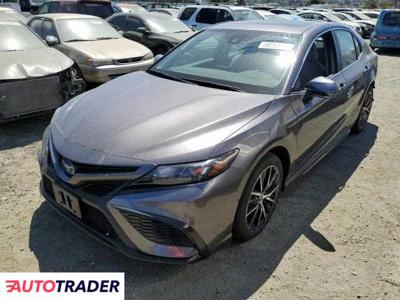 Toyota Camry 2.0 hybrydowy 2022r. (VALLEJO)