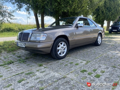 Mercedes-Benz W124