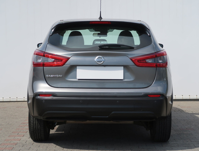 Nissan Qashqai 2017 1.2 DIG