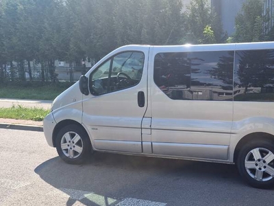 Okazja !!Opel Vivaro 8 os. Prywatnie ,doinwestowany Zapraszam