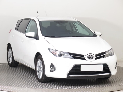 Toyota Auris 2014 1.6 Valvematic 99661km Hatchback