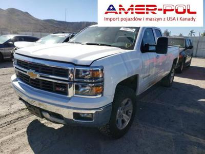 Chevrolet Silverado III (2013-) 2015, 5.3L, 4x4. porysowany lakier