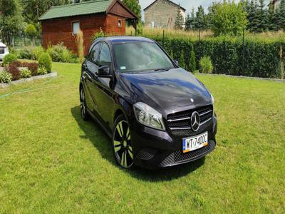 Mercedes-Benz A180 W176