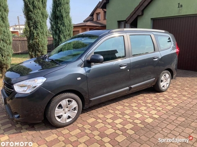 Dacia Lodgy - przestronny VAN z instalacją LPG