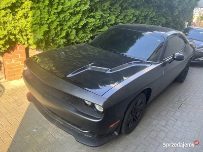 Dodge Challenger 2017r 3.6 SXT PLUS