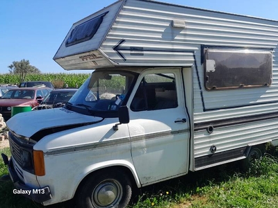 Ford transit kamper 1982 rok