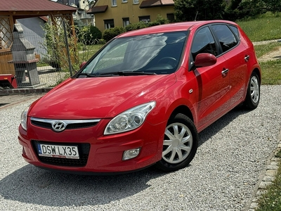 Hyundai i30 I 1.6 Benzyna 125KM - Zarejestrowany, 2 kpl. kół lato / zima, KLIMA