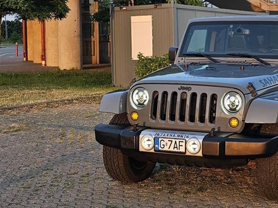 JEEP WRANGLER SAHARA 3.6 benz/GAZ, 5 drzwi