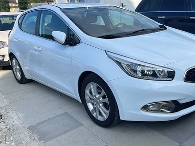 Kia Ceed 1.6 benzyna 135km, Manual, Bezwypadkowy Opłacony Szwajcar