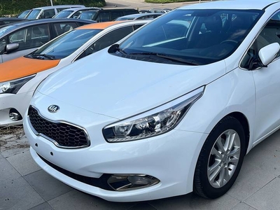 Kia Ceed 1.6 benzyna 136KM,Bezwypadkowy Opłacony Szwajcar