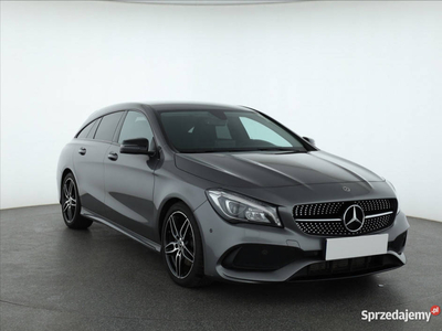 Mercedes CLA 220 4MATIC