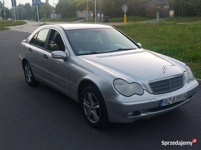 Mercedes W 203 klasa C 220 CDI